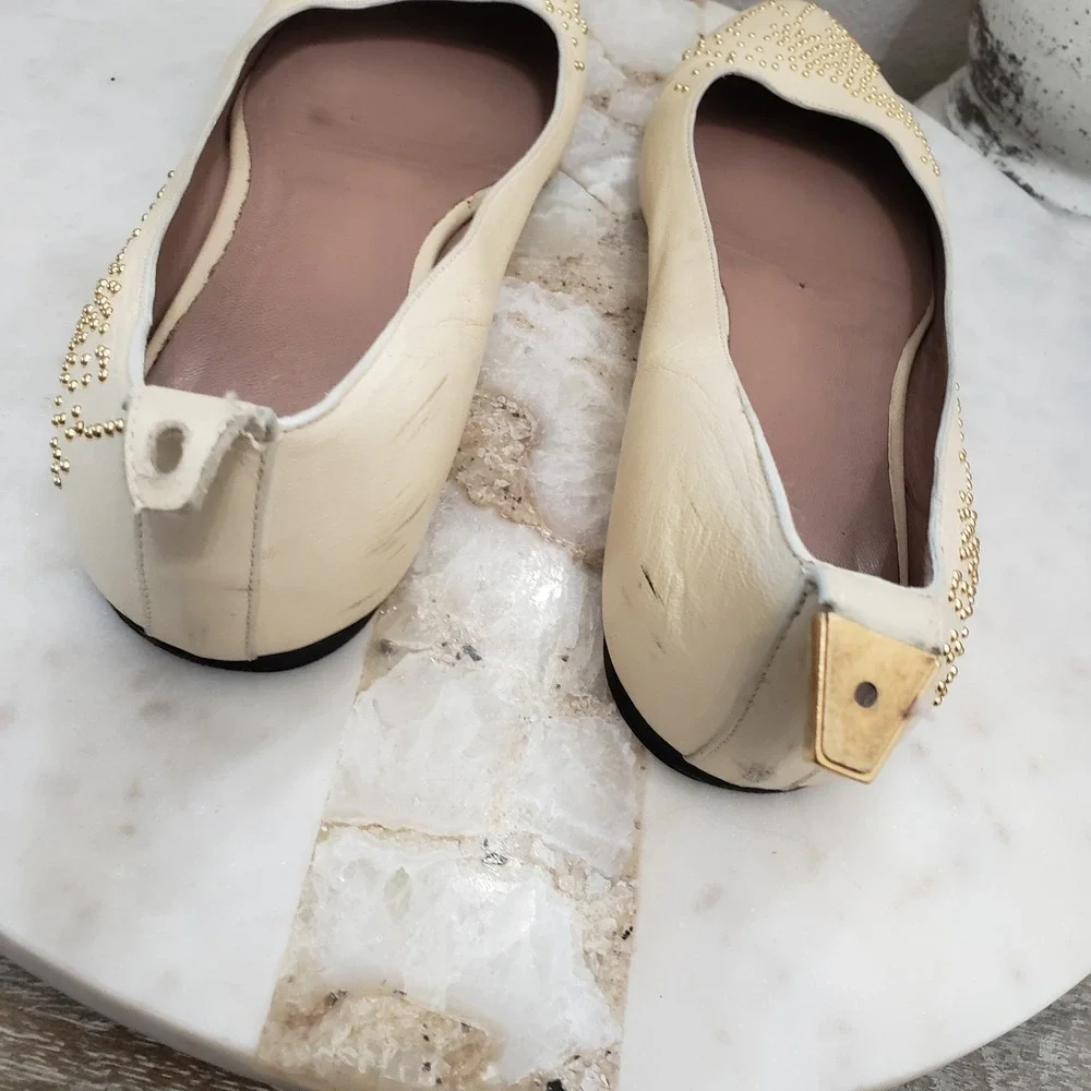 Chloe flat are